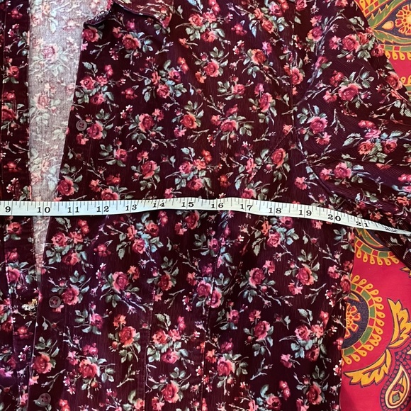 Floral Corduroy Button Down sz XL - Picture 6 of 11